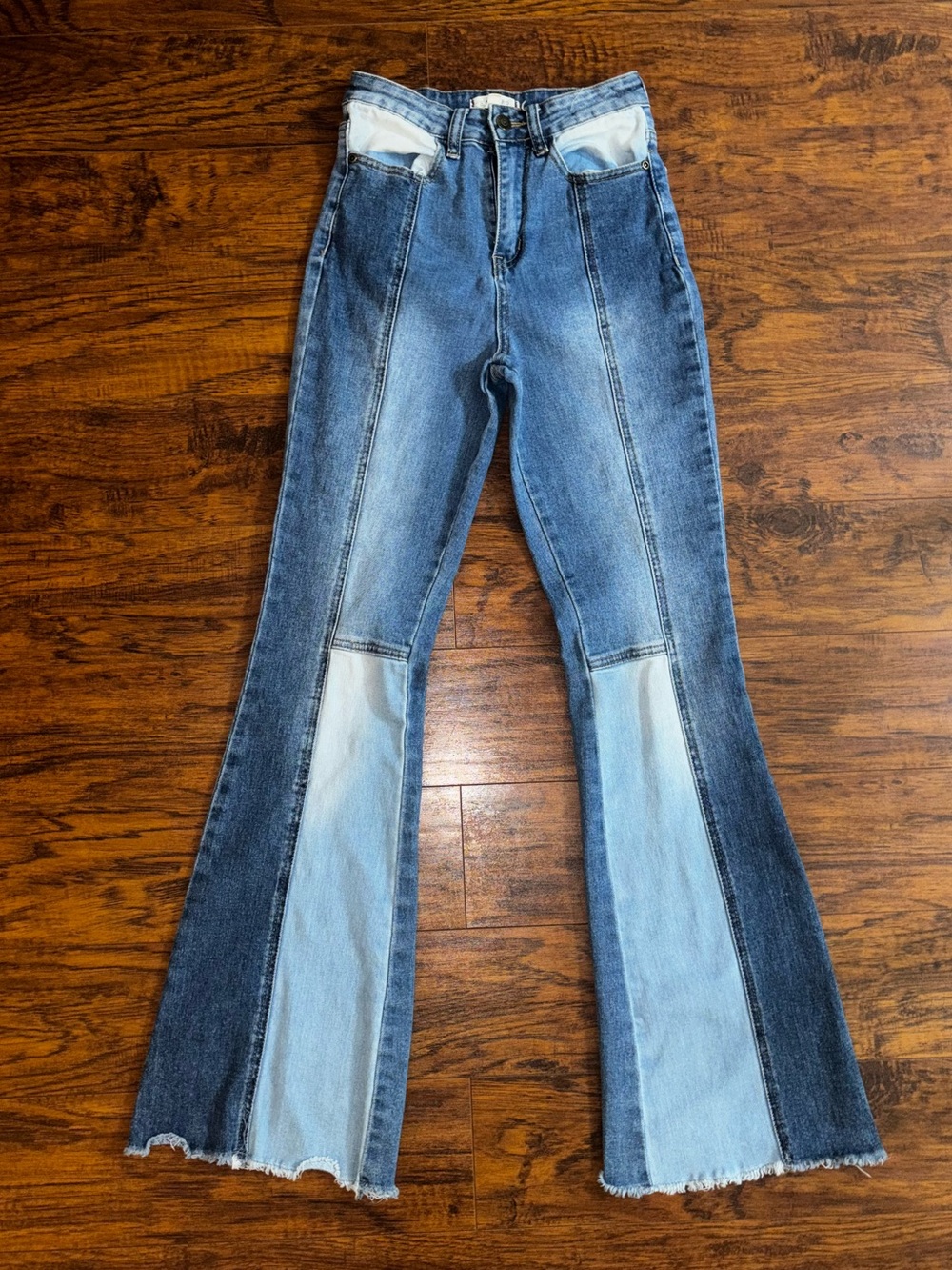 Harper Heritage Two-Tone Blue Panel High Rise Flare Jeans Women’s Retro Denim